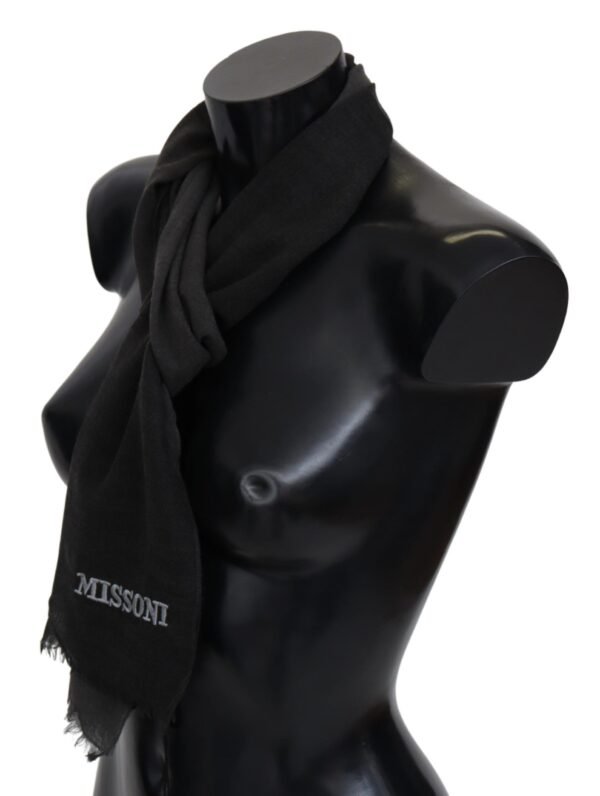 Missoni Elegant Black Wool Scarf with Fringes - Image 2