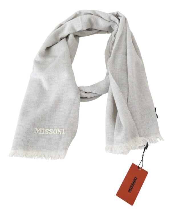 Missoni Elegant Wool Scarf with Signature Embroidery - Image 2