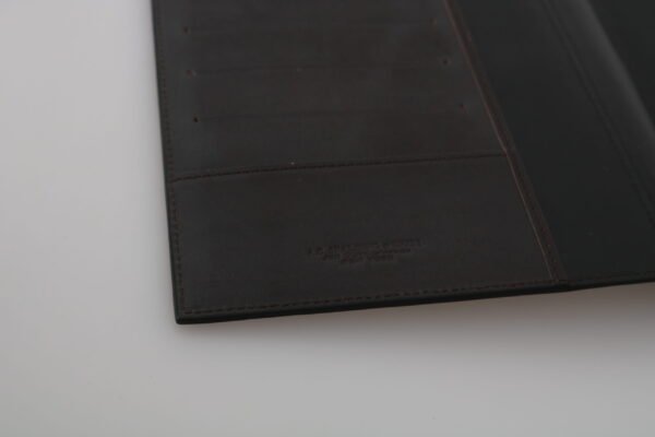 A.G. Spalding & Bros Elegant Leather Passport Wallet - Sleek Travel Essential - Image 7
