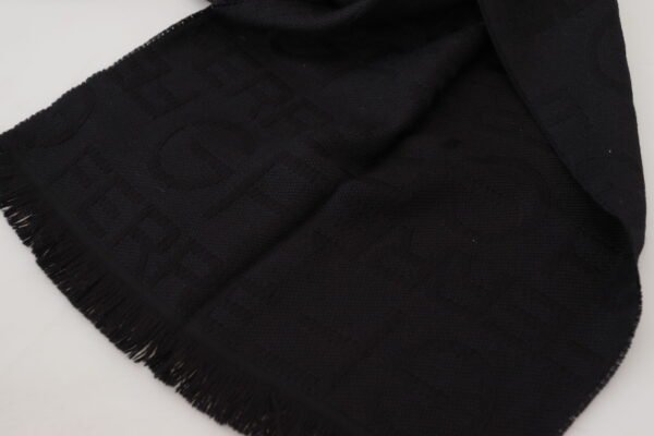 GF Ferre Elegant Wool Scarf with Fringes - Image 3