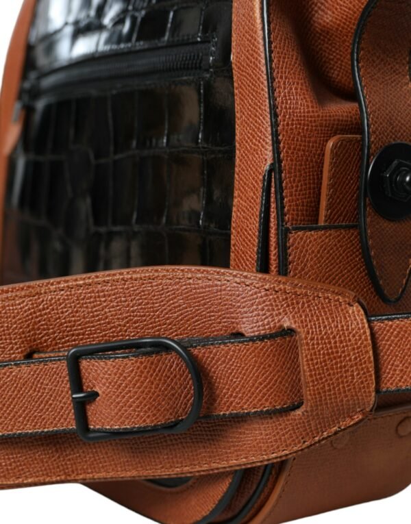 Balenciaga Elegant Crocodile Leather Crossbody Bag - Image 5