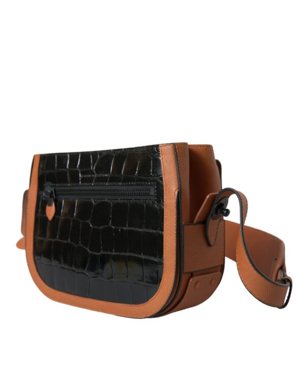 Balenciaga Elegant Crocodile Leather Camera Bag - Image 4
