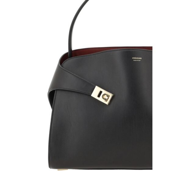 Ferragamo Shoulder Bag - Image 4