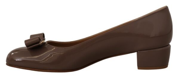 Salvatore Ferragamo Elegant Caraway Brown Pumps with Vara Bow - Image 2