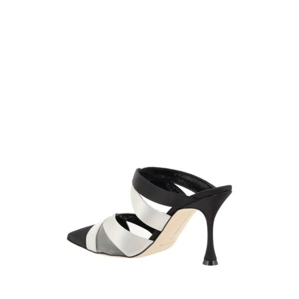Manolo Blahnik Oyounak Pumps - Image 3