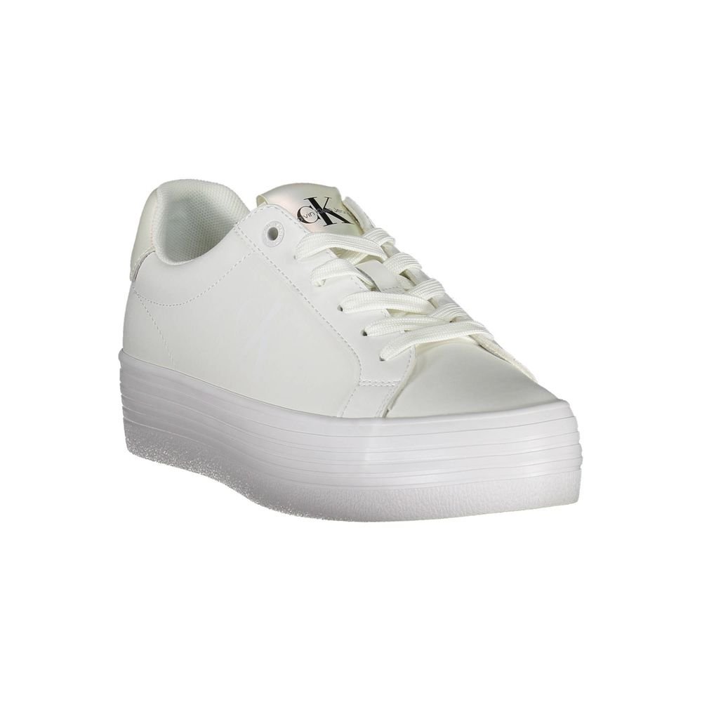 Calvin Klein Sleek White Lace-Up Sneakers with Contrast Detail - Image 3