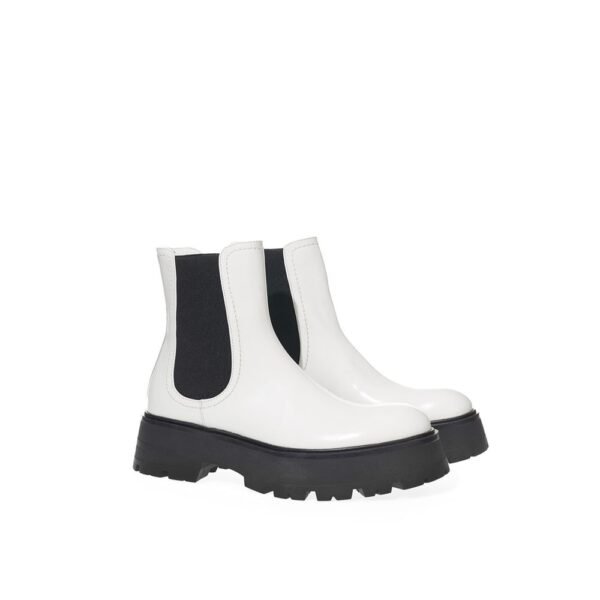 Alexander McQueen Elegant Monochrome Leather Boots - Image 4